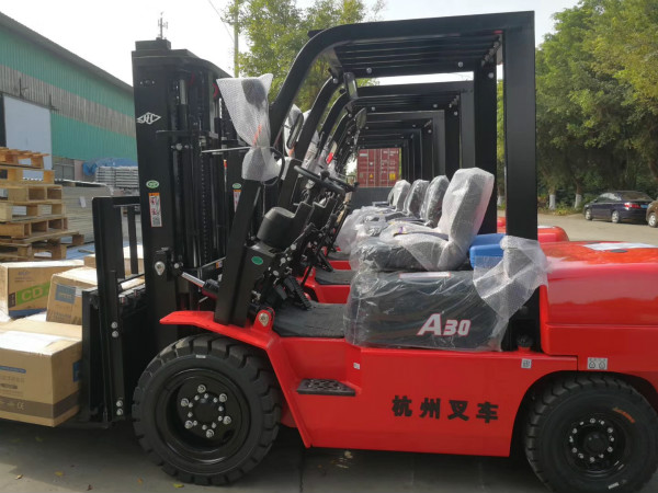 叉車轉向沉重？叫你這些方法排除！